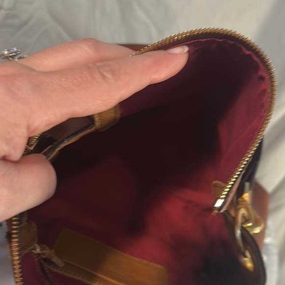 GORGEOUS brown leather Hammitt Bryant bag with matching wallet!  EUC! - Picture 10 of 16